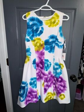 NWT Calvin Klein white Aqua Floral
Sleeveless Scuba Fit Flare Midi Dress
Size 10